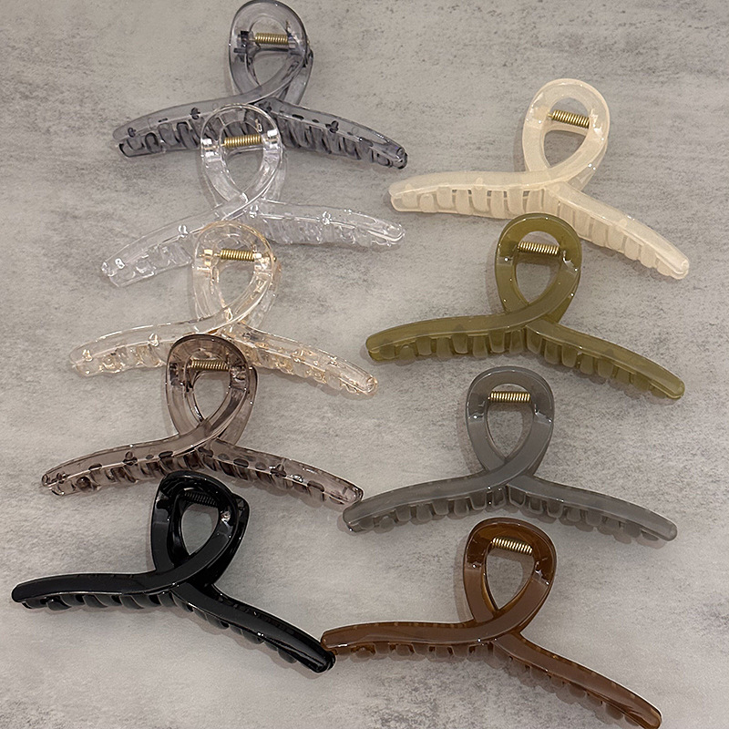 14CM~ Extra-large, high-end transparent jelly shark hairpin, a new popular style for the back of the head. It can hold a lot of hair details Picture