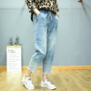 Korean casual washed women's jeans for spring and autumn, loose and slimming, high-waisted straight-leg pants, 9 points Specification image