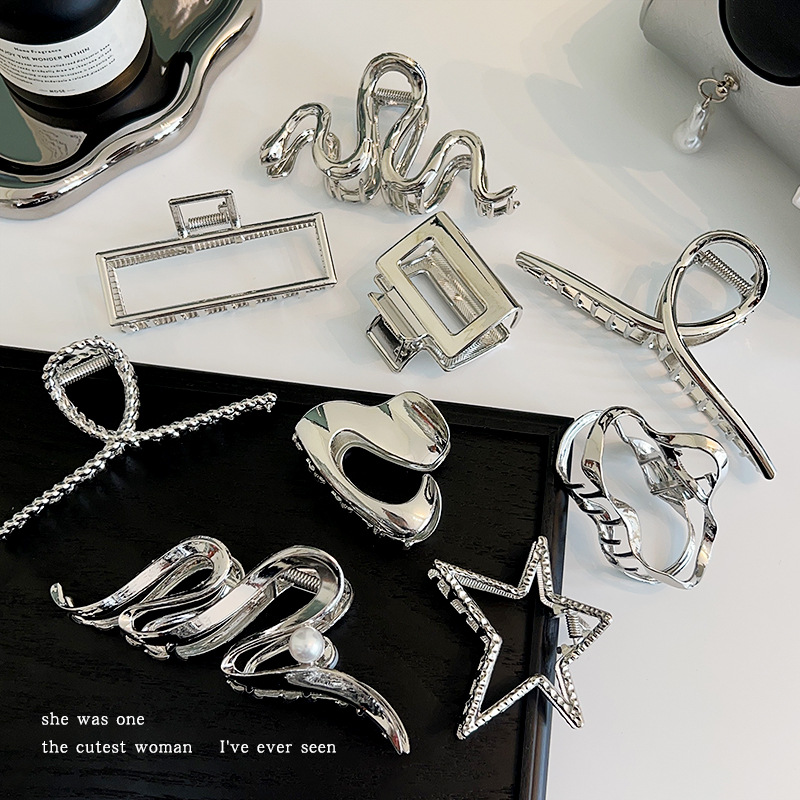 银色抓夹后脑勺金属简约气质冷淡风发夹大号高级感鲨鱼夹子头饰女