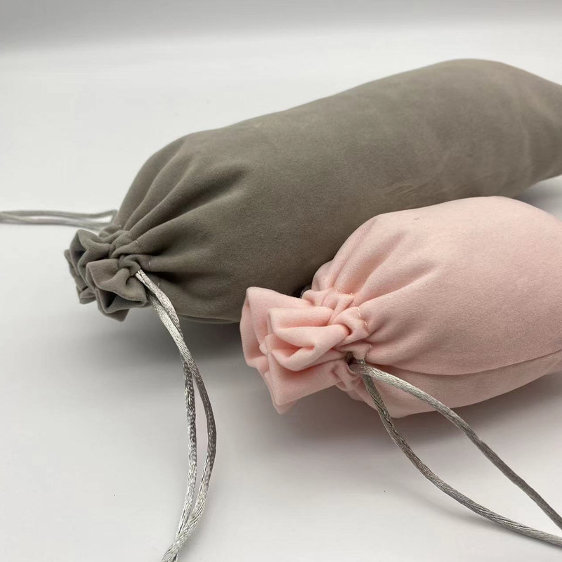 Black drawstring velvet bag, velvet drawstring bag, custom-made jewelry bag, earphone drawstring bag, jewelry bag details Picture