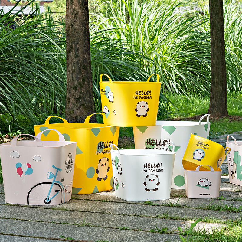 Japanese cartoon plastic storage basket with lid and handle, dirty clothes basket, outdoor picnic basket with handle Specification image