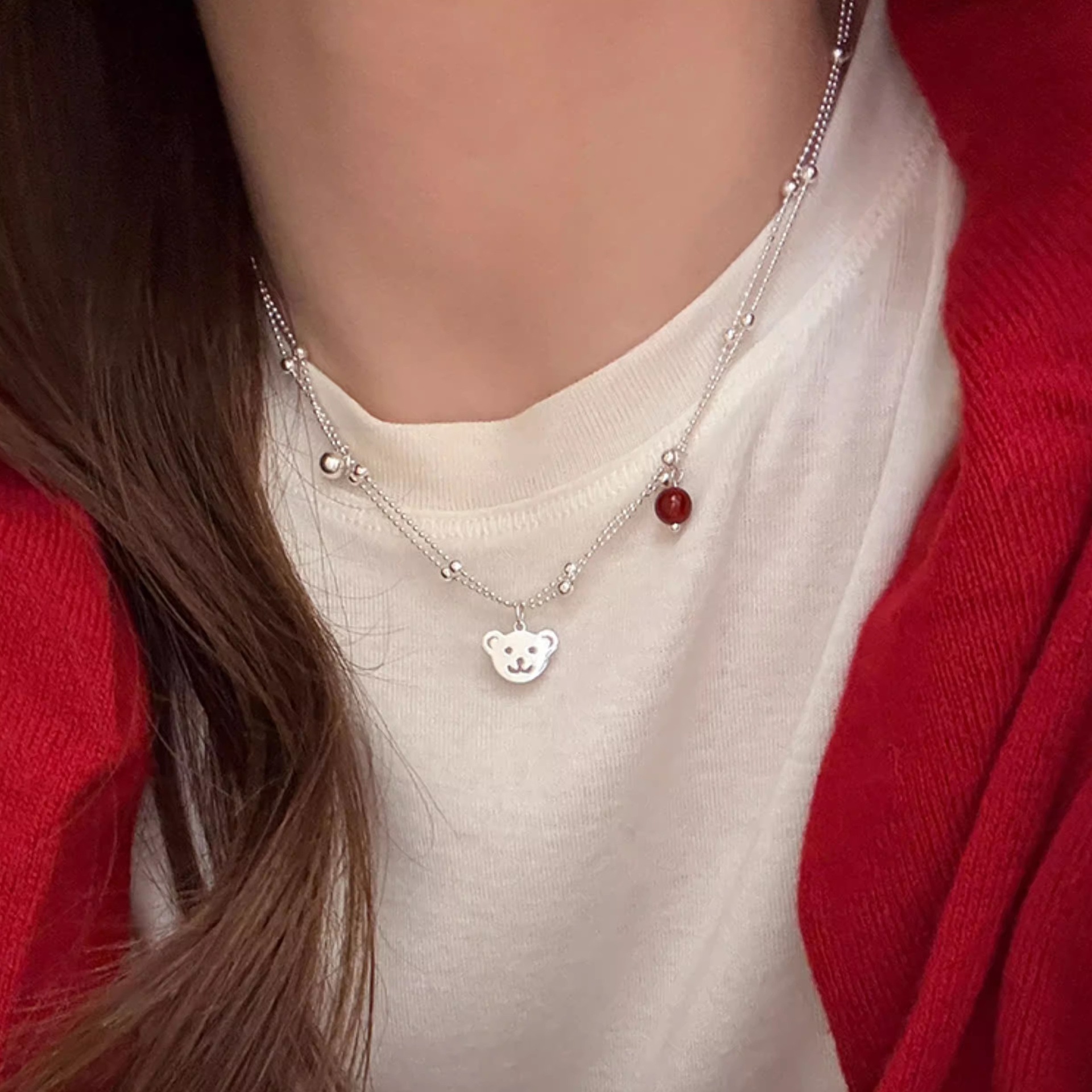 The new S925 sterling silver double-layer bear red agate necklace for women is a light luxury Instagram niche collarbone chain with a high-end and elegant style pic 5
