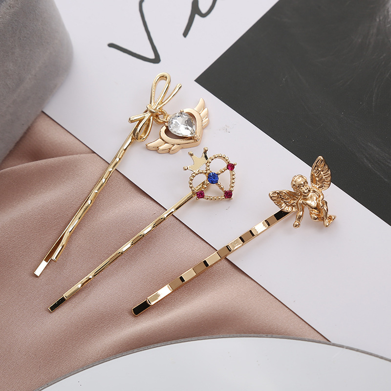 2021 New European and American popular angel Hairpin Women's Set combination Crown Wing Heart-shaped Bangs Clip factory price wholesale Application Scenario