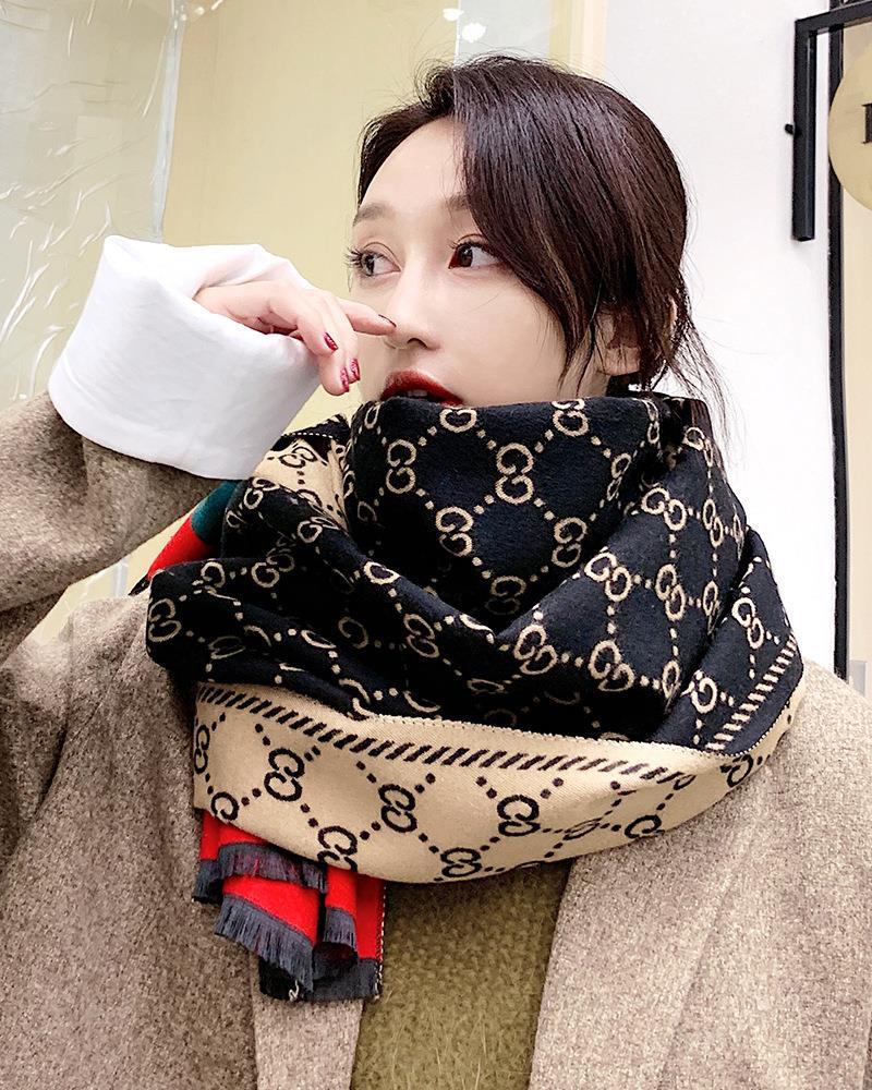Live Live Explosive Scarf Women's Winter Cashmere Blend Shawl Thousand Bird Check Fringe Warm Letter Cashmere Scarf Application Scenario