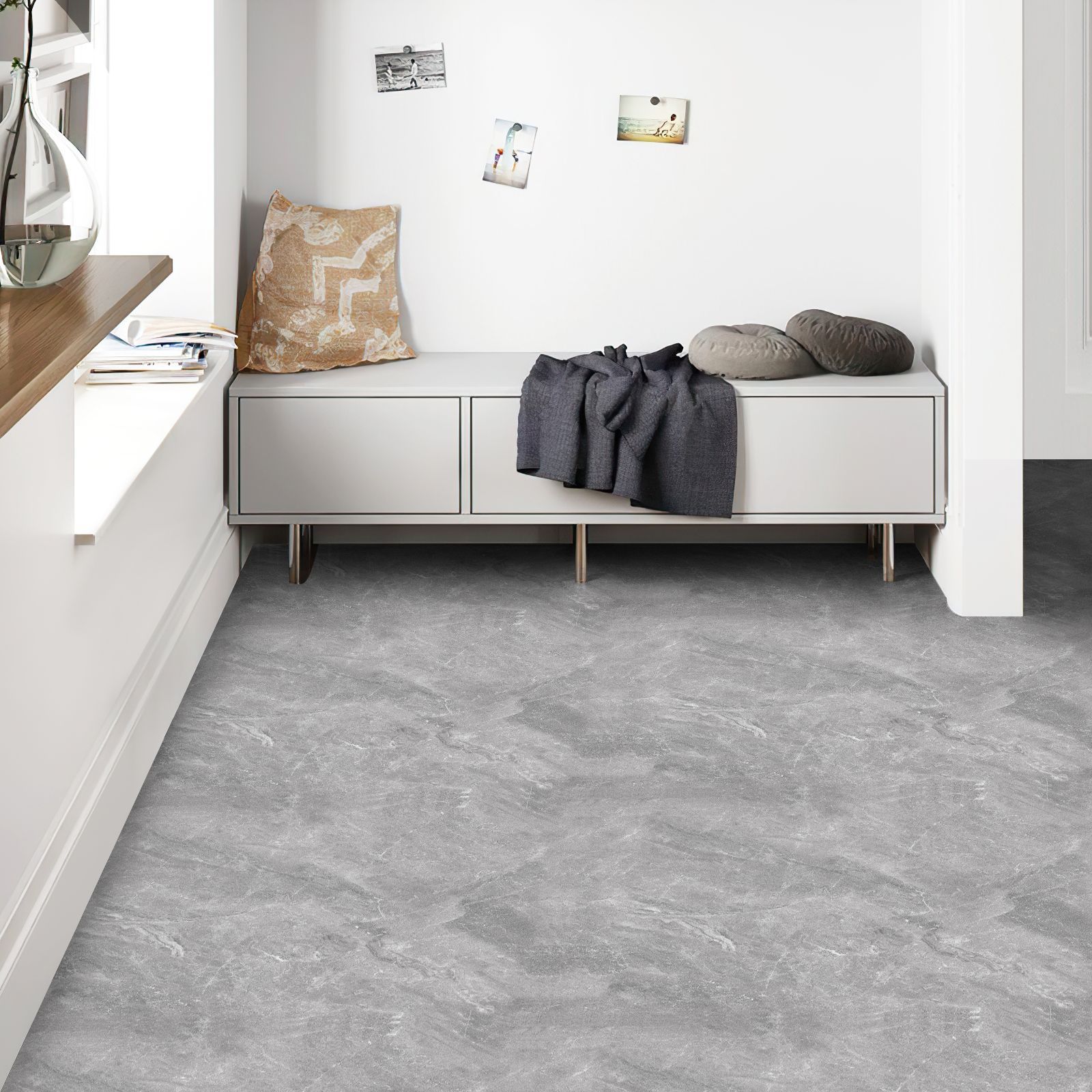 pvc flooring is covered with self-adhesive floor leather, cement flooring is directly laid with stone plastic flooring, and household plastic flooring is laid with floor adhesive details Picture