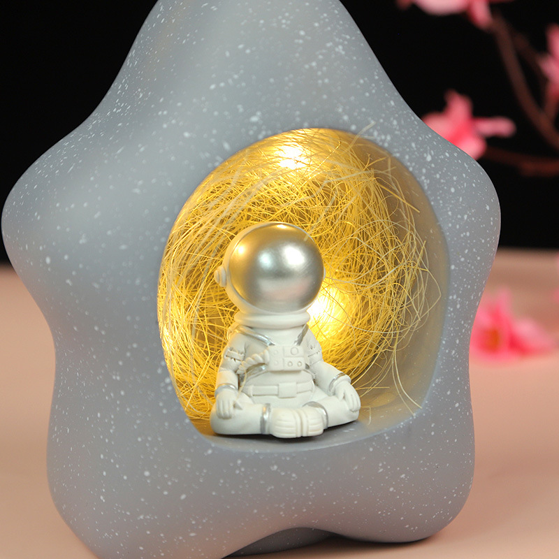 北欧创意太空人小夜灯宇航员小摆件树脂工艺品桌面家居饰品礼物详情图4