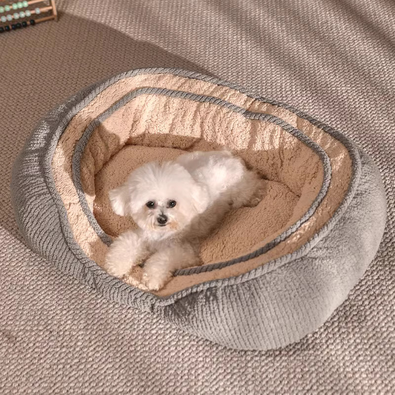Perrera cuatro estaciones universal influencers princesa cama casa sofá gato pet artículos para perros pequeños y medianos teddy mat verano Application Scenario