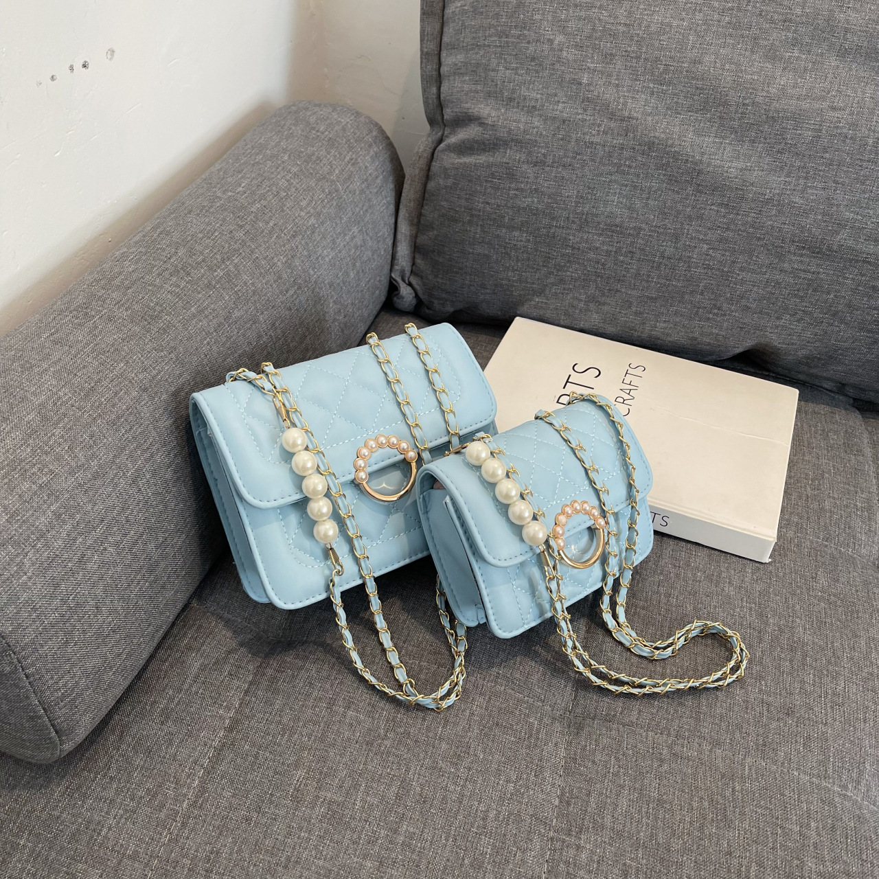 Summer Mini Bag 2022 New Fashionable Pearl Chain Bag Women's Bag Summer All White Single Shoulder Crossbody Bag details Picture