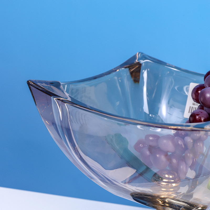 Modern Living Room High Fruit Basin Creative Light Luxury Crystal Glass Dried Fruit Candy Tray Gift Noble Plus Foot Fruit Bucket Application Scenario