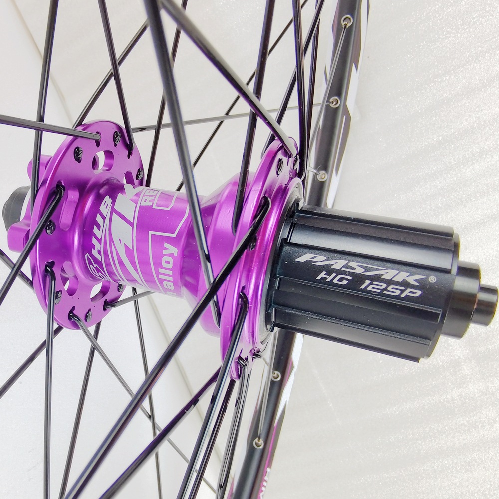 Mountain bike wheelset 24, 26, 27.5, 29 inch aluminum alloy alloy bearing quick-release bucket shaft wheel, six claws purple Application Scenario