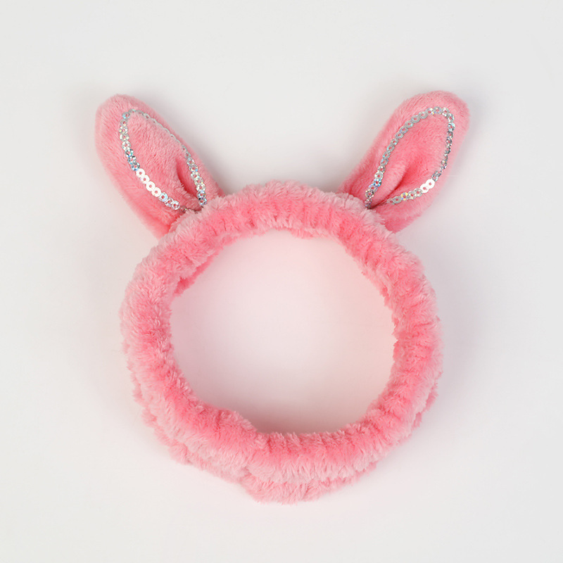 Japan And South Korea Sweet And Cute Glitter Rabbit Ears Design Plush Headband Net Red Girl Heart Face Makeup Headband Application Scenario