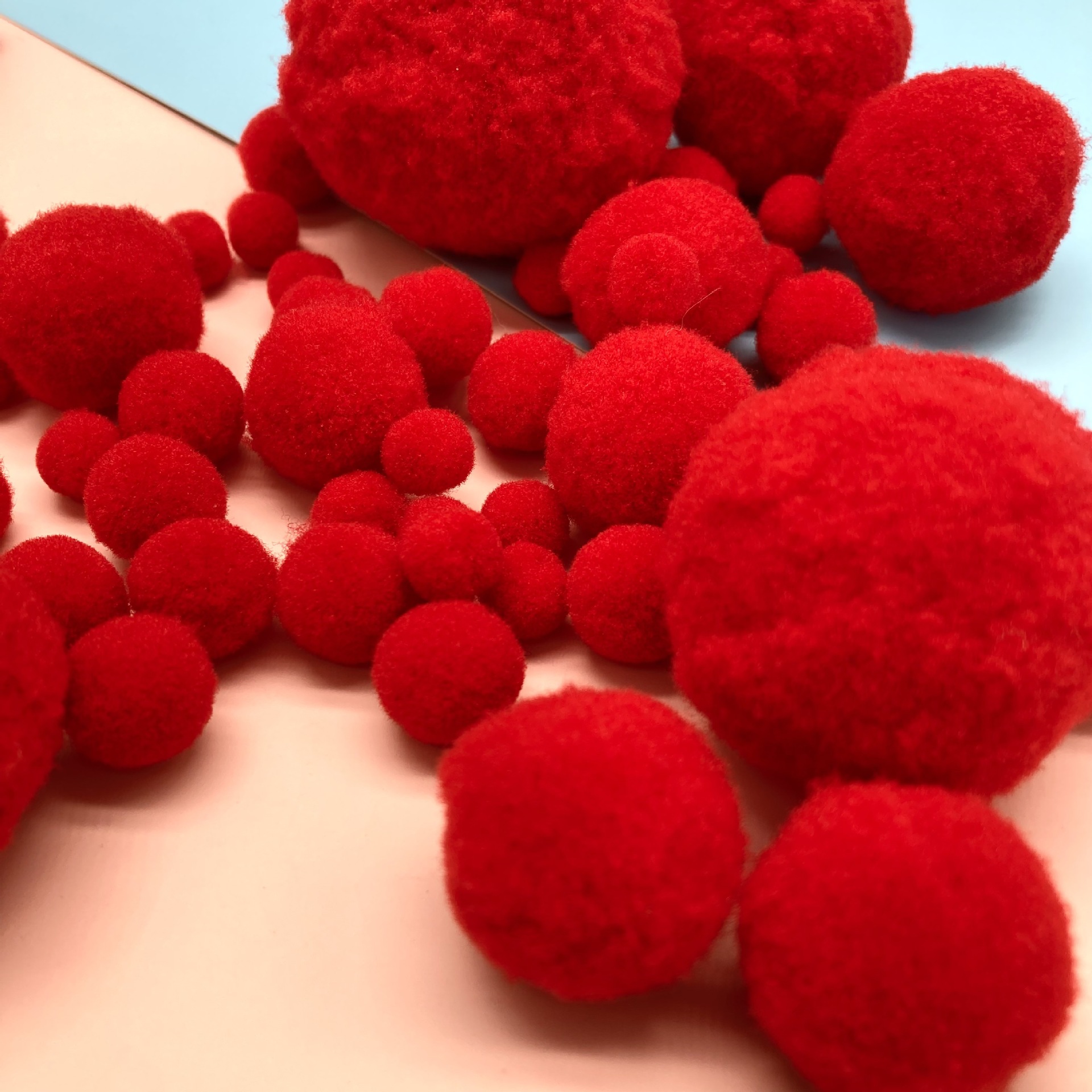 绒球金葱/毛绒球/毛球挂件/圣诞毛球串/木珠批发产品图