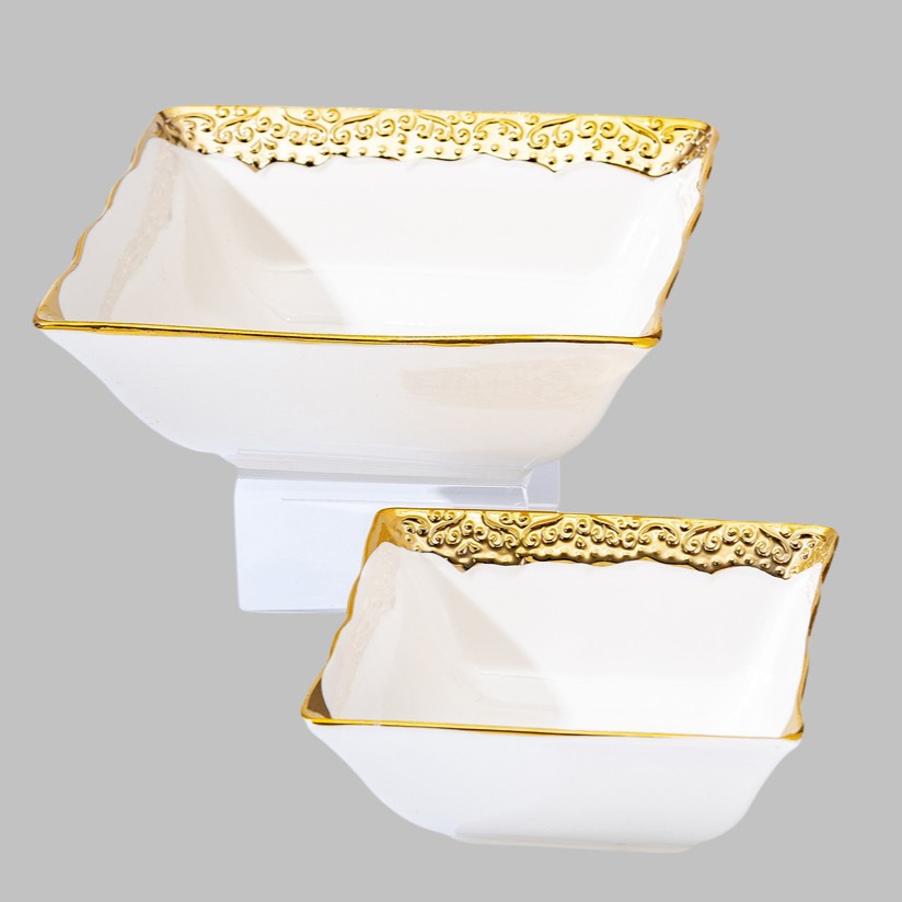 A light luxury ceramic tableware set with a high-end gold edge. Wholesale of electroplated gold plates Application Scenario