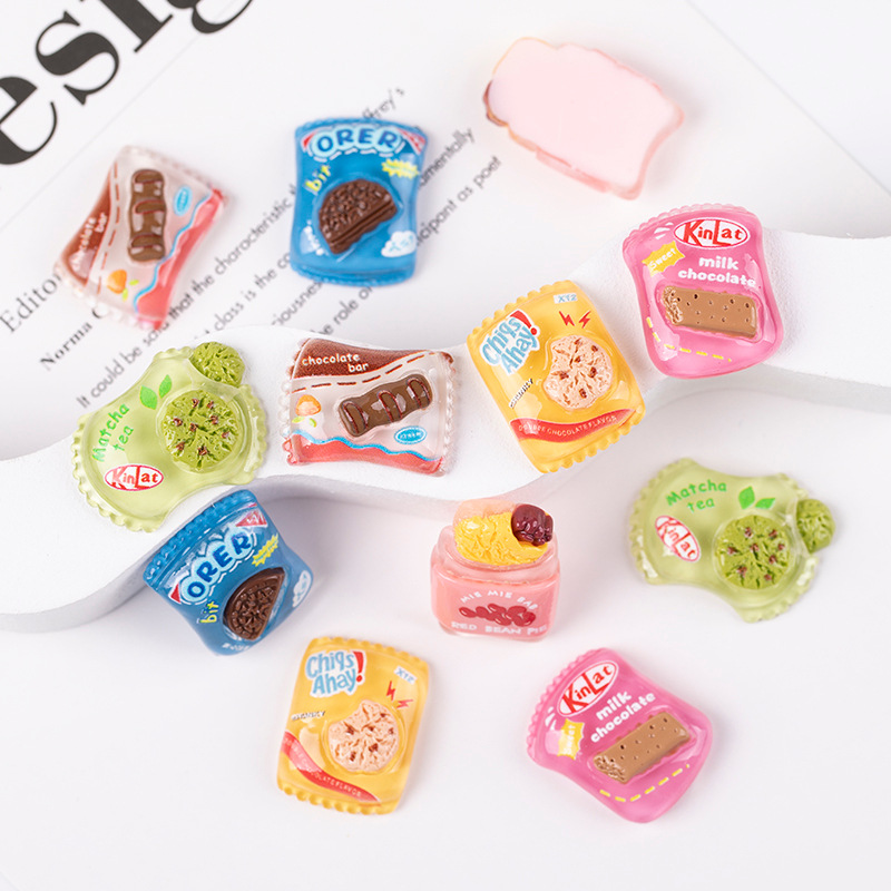 Resin accessories, cartoon simulation cookies, fun snacks, diy cream glue, phone cases, patches, hair accessories, decorative materials Specification image