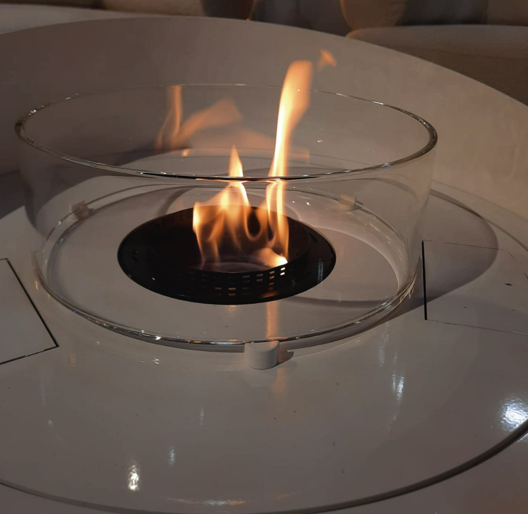 Cross-border wholesale desktop portable alcohol fireplaces Upholstery furnaces Metal outdoor alcohol fireplaces modern Application Scenario