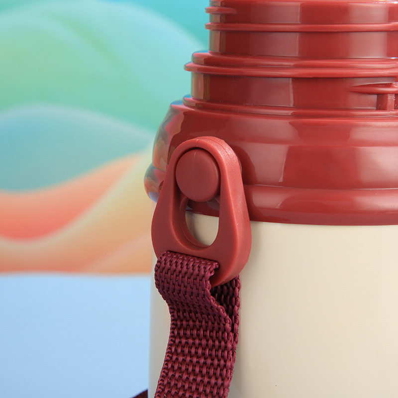 Summer outdoor student-specific straw cup and water bottle integrated design, cute girls' portable water cup, creative and fashionable drinking cup and water bottle, student summer outdoor Application Scenario