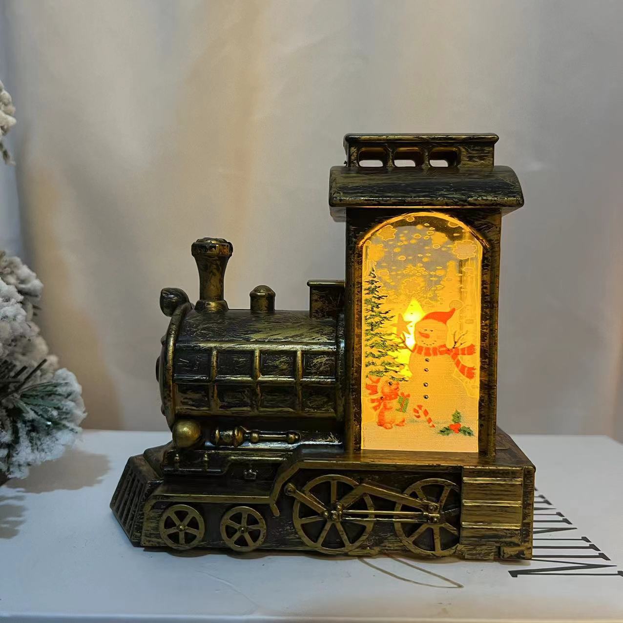 Santa Claus Small Train Decoration Christmas Water Balloon Wind Light Christmas Gift Christmas Small Oil Light Decoration Cross-Border New Application Scenario