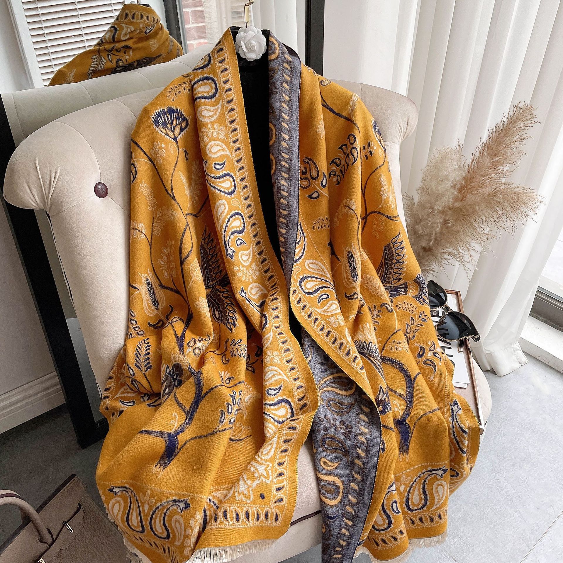Autumn And Winter Explosive Shawl With Women's Bib Office Blanket Imitation Cashmere Fringe Warm Scarf Live Wholesale details Picture
