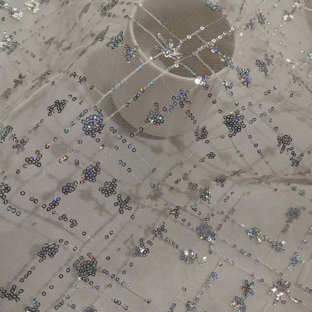 Hongli Technology HLJC-337 Europe Station Women's clothing sequined embroidery fabric lace dress, evening dress, wedding dress, checkered embroidery sequined fabric, supports cut rice sample, direct supply and customization in stock Application Scenario