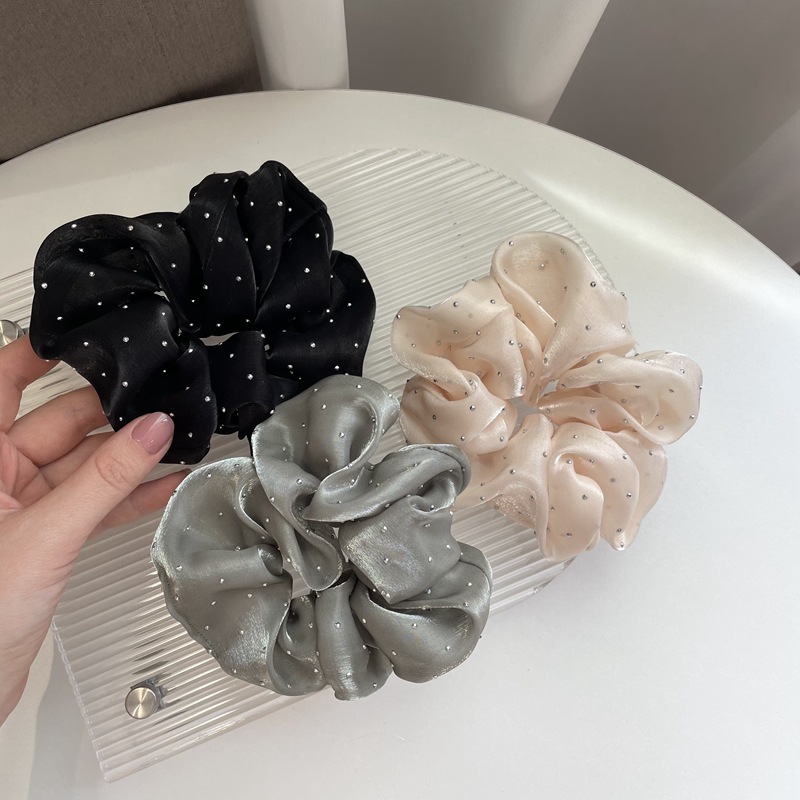 Coreano temperamento diamante incrustado francés vintage satinado grueso rizo de pelo ligero brillo sensorial rizo de pelo cuerda de pelo cordón de cabeza wholesale mujer Application Scenario