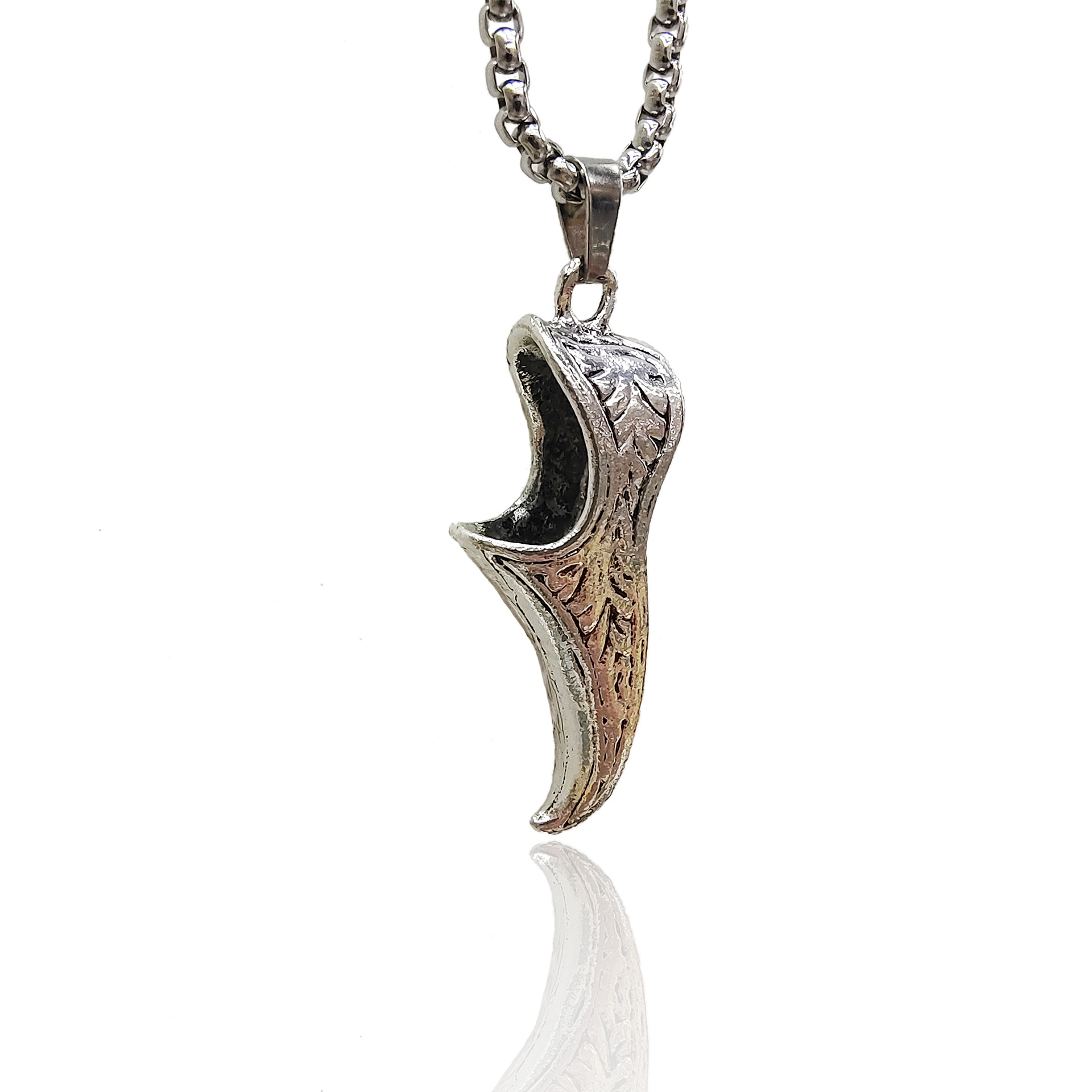 Net Red Men's Necklace European And American Shoes Necklace Sweater Chain Stainless Steel Necklace Clown Shoes Pendant Wholesale details Picture