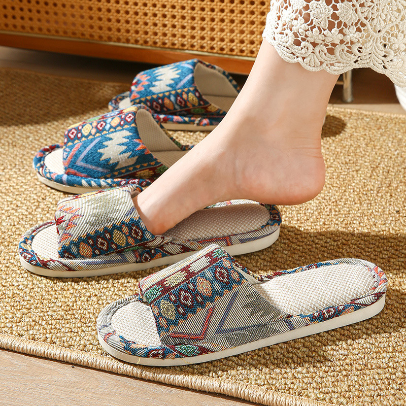 Linen slippers for women, spring and autumn household, couple indoor, silent and anti-slip, all-season cotton and linen cloth slippers for men, homestay hotel Application Scenario