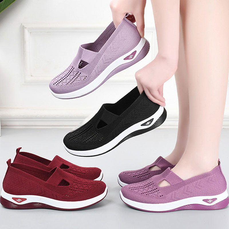 Mother Shoes Middle-Aged And Old Summer Breathable Comfortable Shoes Wholesale Cross-Border Soft Sole Casual Slip-On Shoes Women Application Scenario
