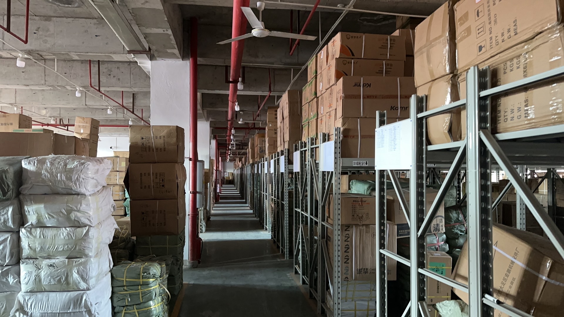 批发塑料小水桶彩色儿童沙滩桶批发跑江湖地摊货源应季多彩小水桶详情1