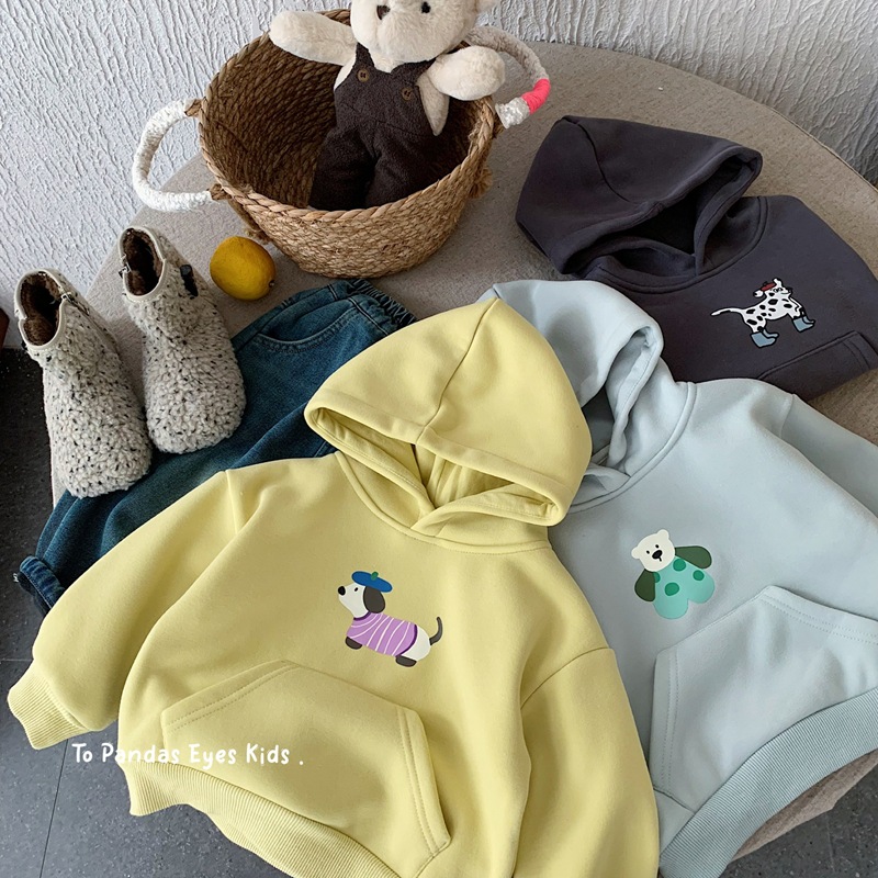 Boys' hoodie with fleece for autumn and winter, 2025 new style, cool and stylish children's wear, winter hooded long-sleeved top for sporty boys