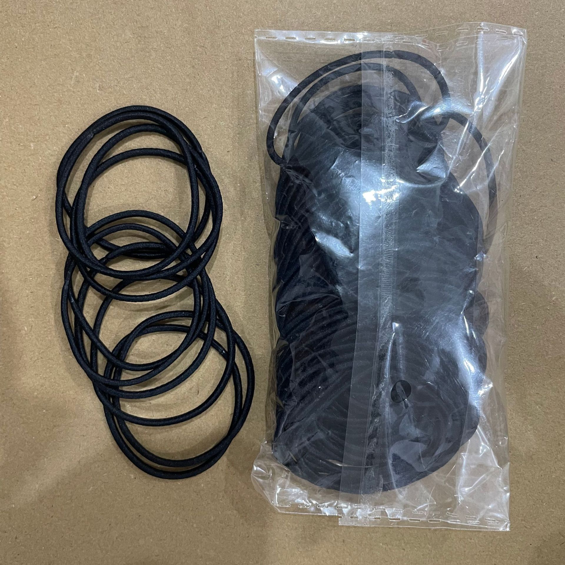 Black rubber band 02 in stock, 4.5cm diameter, 100 pieces per set, nylon hair rope, hair accessory and hair band wholesale Application Scenario