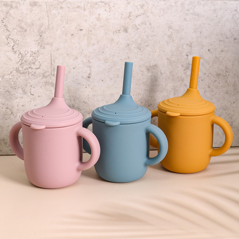Amazon's new silicone children's baby learn to drink cup duckbill silicone straw cup baby water cup details Picture