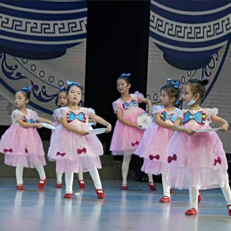 Children's Day performance costumes, kindergarten dance costumes, girls' puffy gauze skirts, cute kids' butterfly dresses, performance costumes Application Scenario