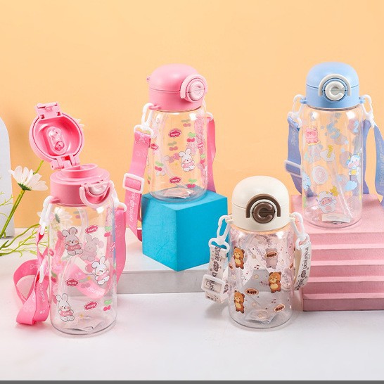 Wholesale of new adjustable shoulder strap switch lock cover children's cartoon water cups for cross-border summer children full figure