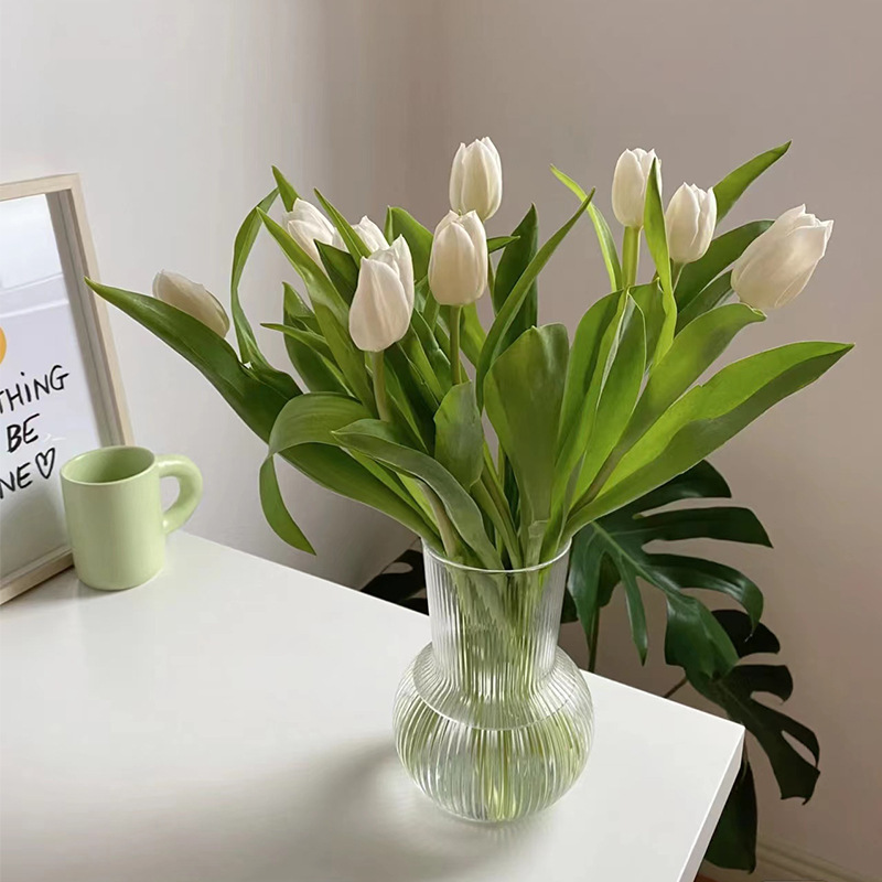 Nordic Style Transparent Vase Table Ins Feng Shui Raise Flowers Glass Vase Living Room Decoration Net Red Decoration details Picture