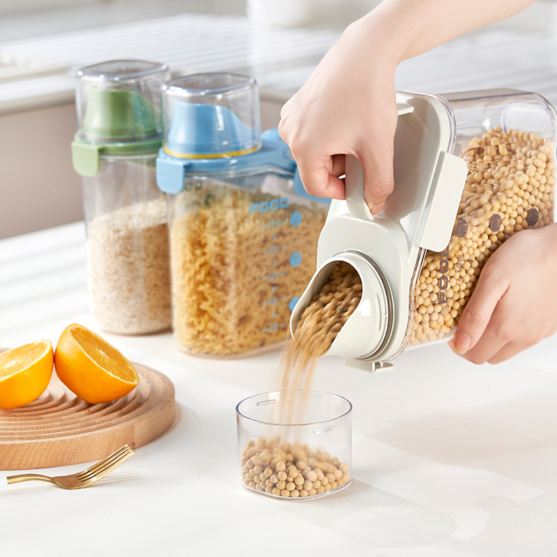 Japanese-style portable sealed multi-grain jar, kitchen multi-functional five-grain bucket, transparent measuring cup, wooden bucket, small rice storage bucket Application Scenario