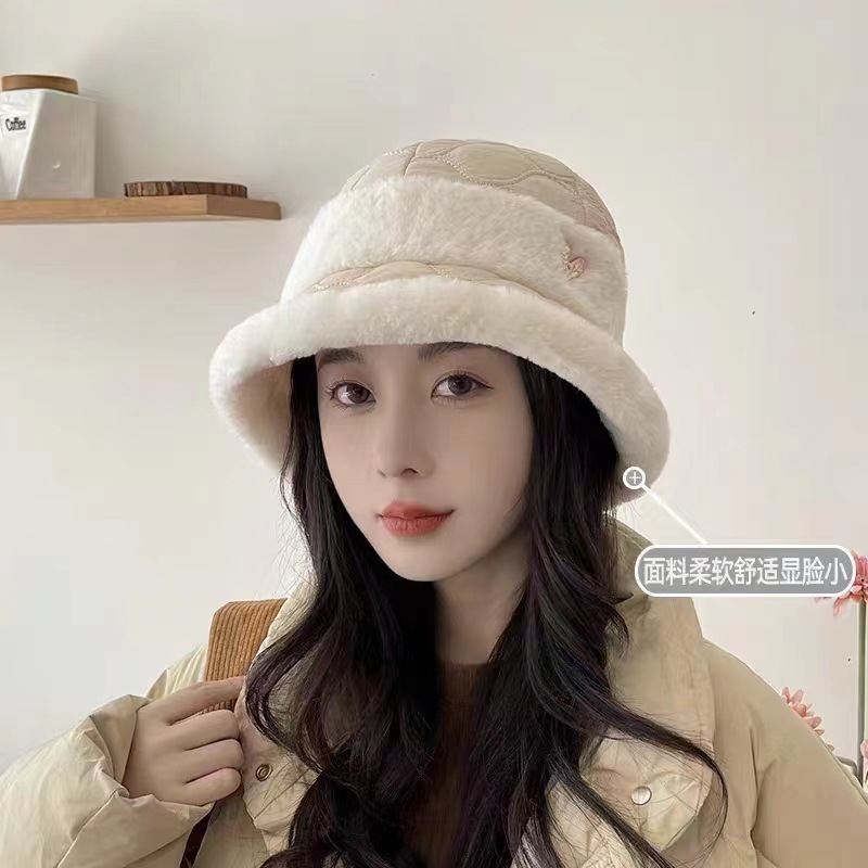 Autumn And Winter New Love Mark Fisherman Hat Lady Plush Basin Hat Warm Adornment Face Fashion Plush Hat details Picture