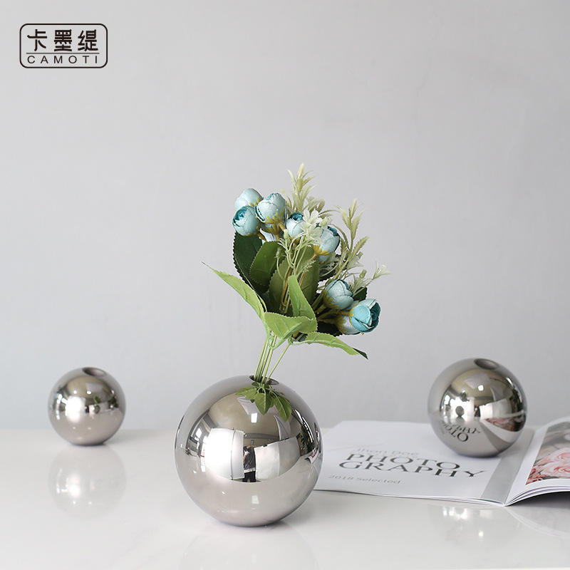 Modern and simple crystal vases, dry flower arrangements for the living room, Nordic light luxury flower vases, soft furnishings for the dining table, creative decorative items details Picture