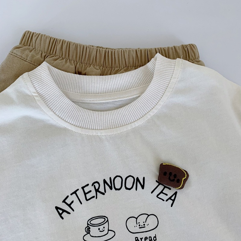 Long-sleeved T-shirts for boys and girls, Spring and Autumn 2025, children's autumn base layer, cartoon pure cotton autumn dress, Korean-style stylish top Item Picture