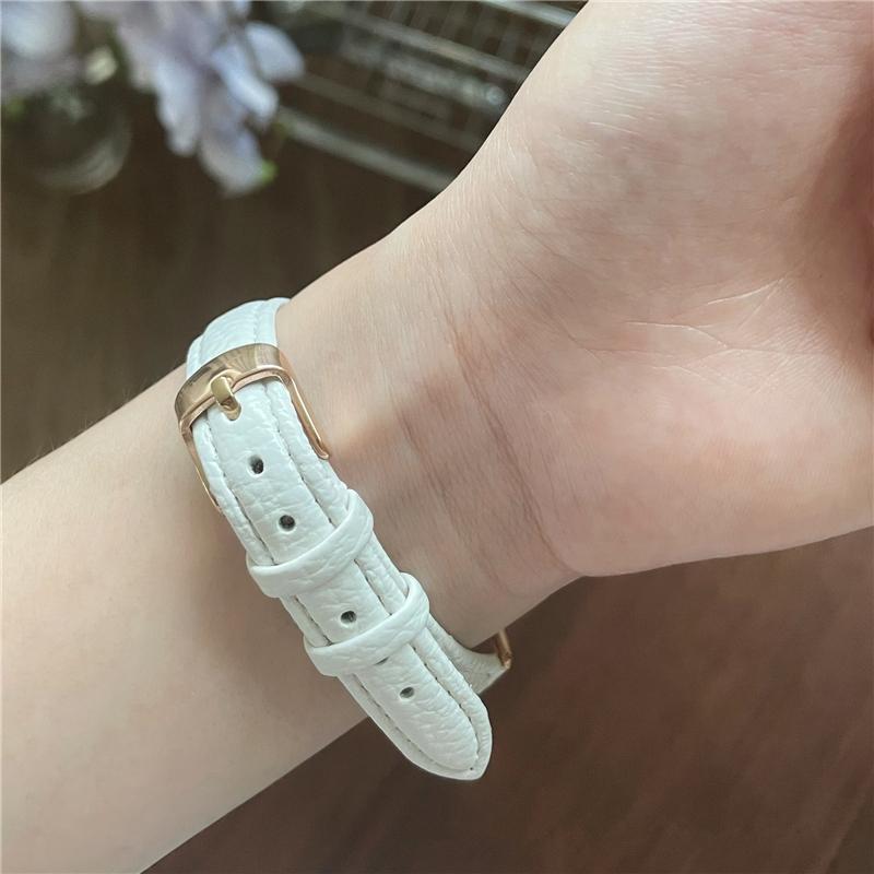 Suitable for women's leather se applewatch band, Apple Watch S7/6/5/4/3/2 Application Scenario