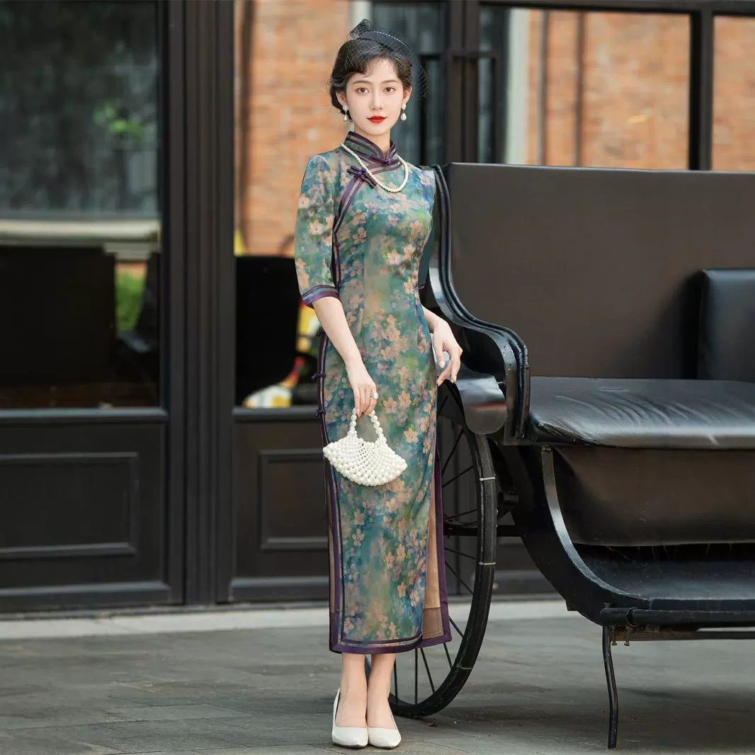 国潮高端旗袍新中式女2026新款日常复古改良国风连衣裙年轻气质长款