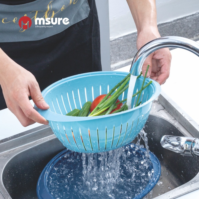 Wholesale kitchen plastic vegetable and fruit draining baskets, double-layer drip baskets for washing vegetables, double-ear draining basins, and vegetable washing baskets details Picture