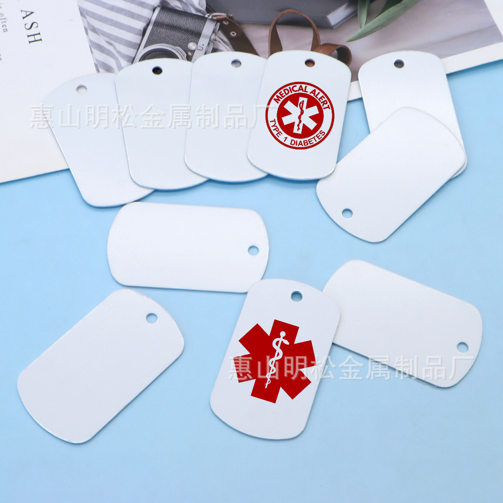 Transferencia de calor transfronteriza hoja de aluminio en blanco etiqueta de perro sublimación de calor en blanco etiqueta de colgante para mascotas decoración de colgante de hueso accesorios