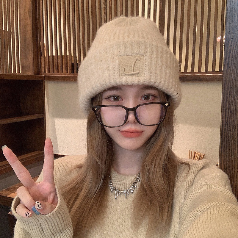 Big Head Round Coarse Woolen Hat Children Autumn And Winter Loose Warm Pile Cold Hat Big Face Show Face Small Knitted Ear Cap details Picture