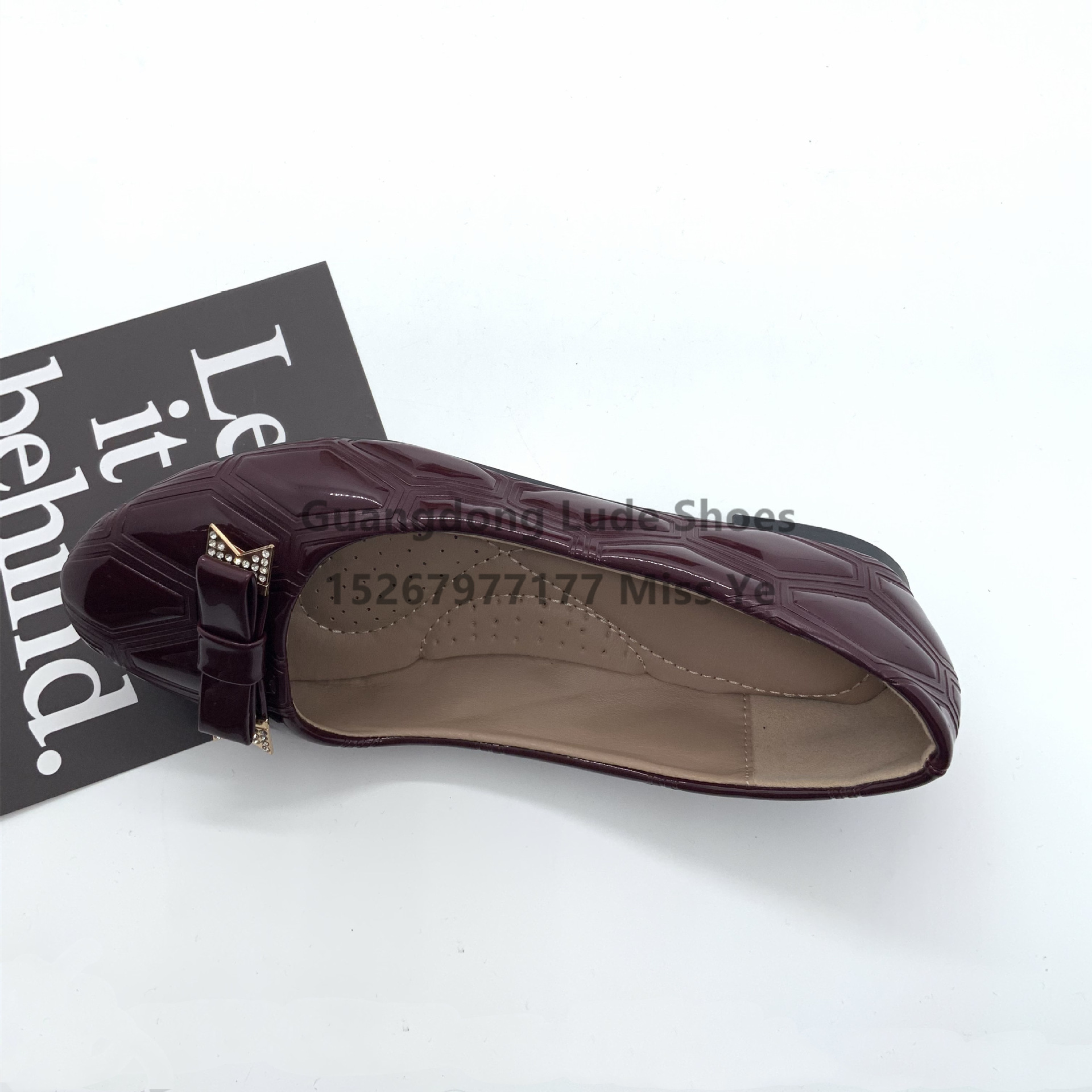 Foreign Trade Single Shoes Women's Casual Single Shoes Flat Bright Bow Single Shoes Comfortable Casual Wear Guangzhou Women's Shoes Application Scenario
