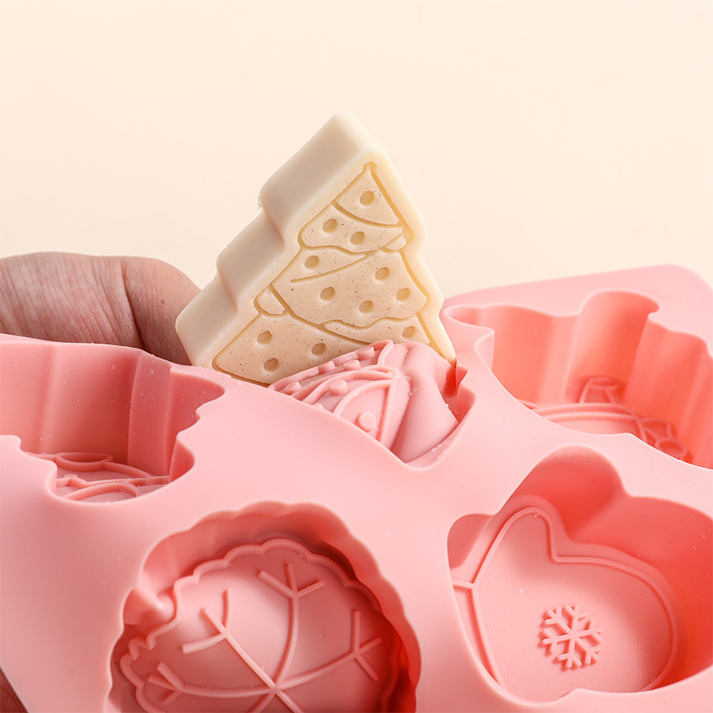 New Dorian Christmas tree elk Snowflake Christmas series mousse chocolate food-grade silicone baking mold Application Scenario