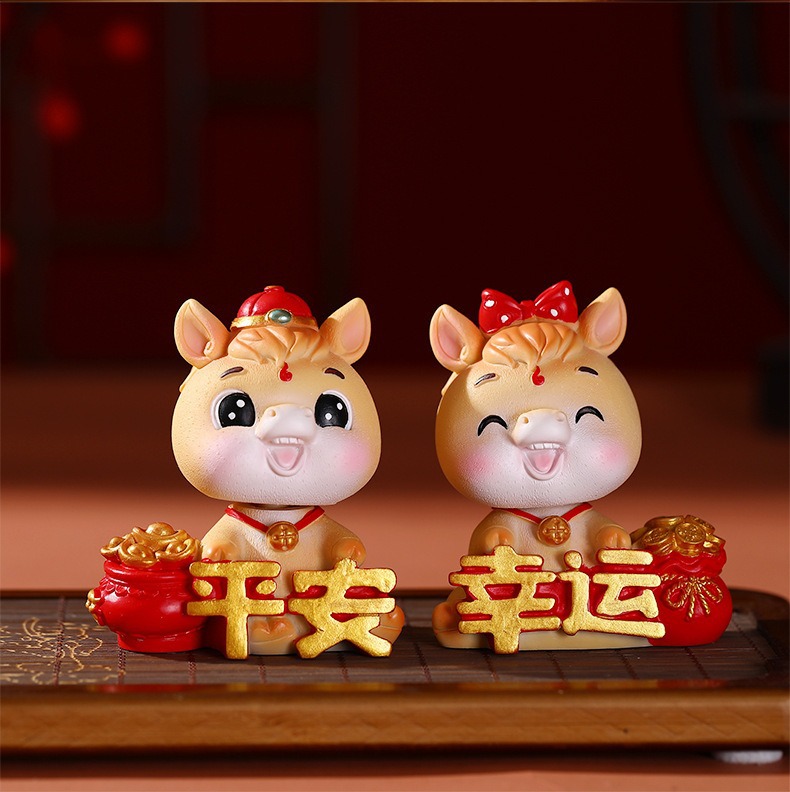 创意国潮马摇头摆件卡通公仔桌面装饰摆件新年年会车载摆件批发详情22