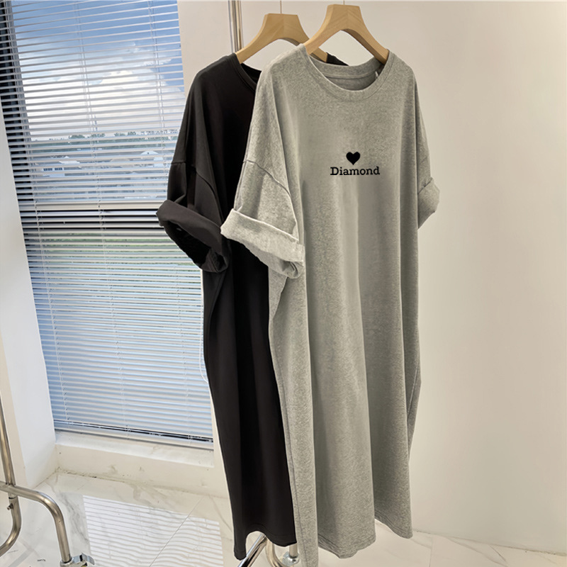 Casual short-sleeved dress for women's summer 2024 new style, mid-length, waist-cinching, slimming and belt-concealing printed T-shirt dress details Picture