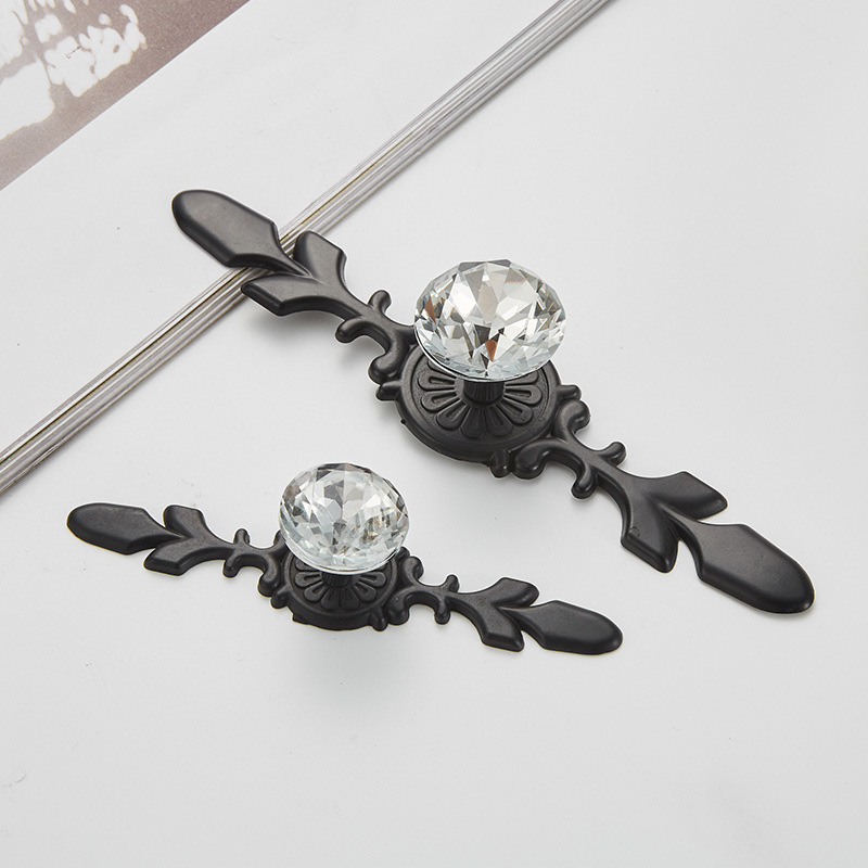 Zinc alloy single-hole handle, European-style simple transparent crystal single-hole cabinet and wardrobe door handle, glass drill handle Specification image