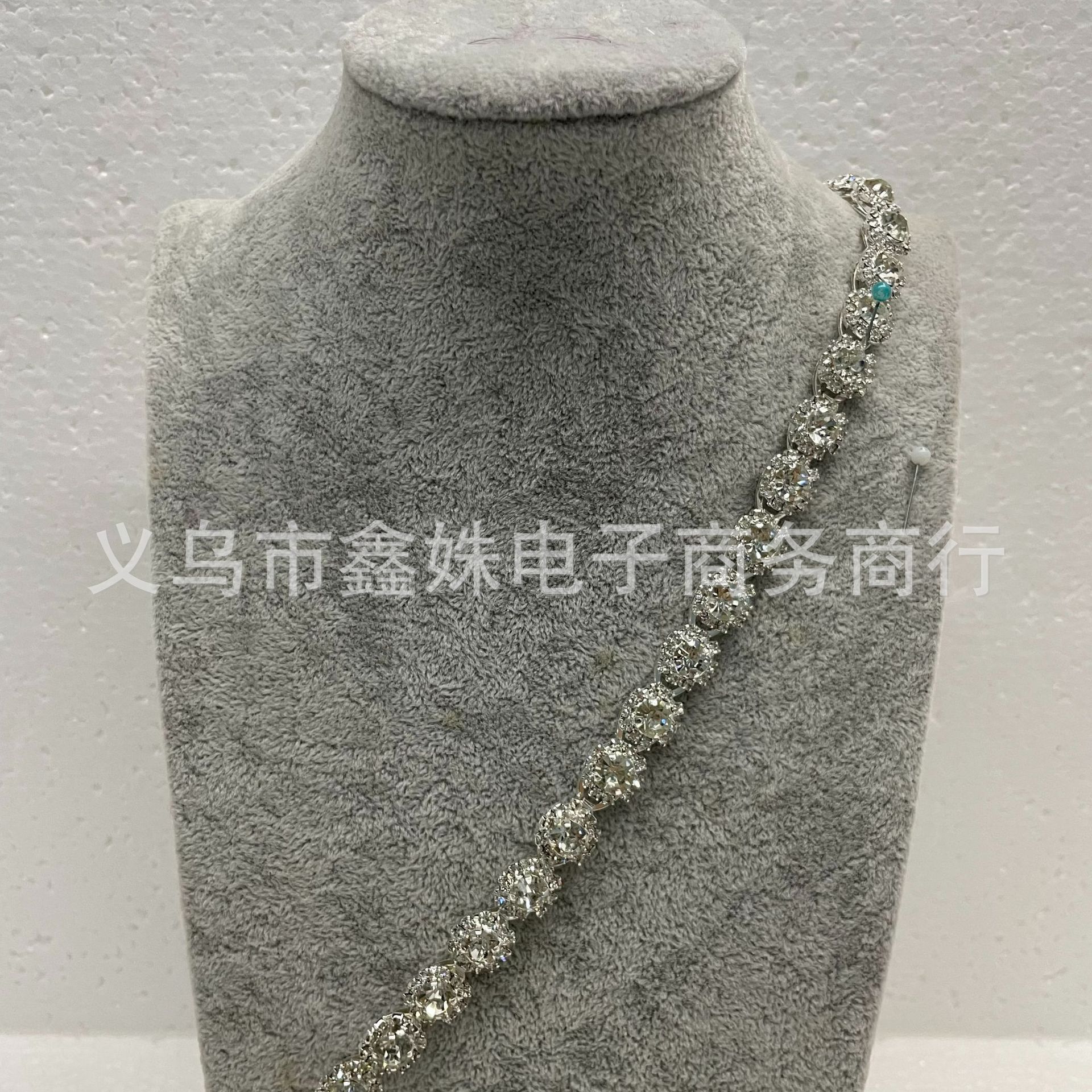 Amazon's best-selling chain diy welding water diamond pearl A-diamond chain, fancy tassel size chain, clothing, shoes and bags