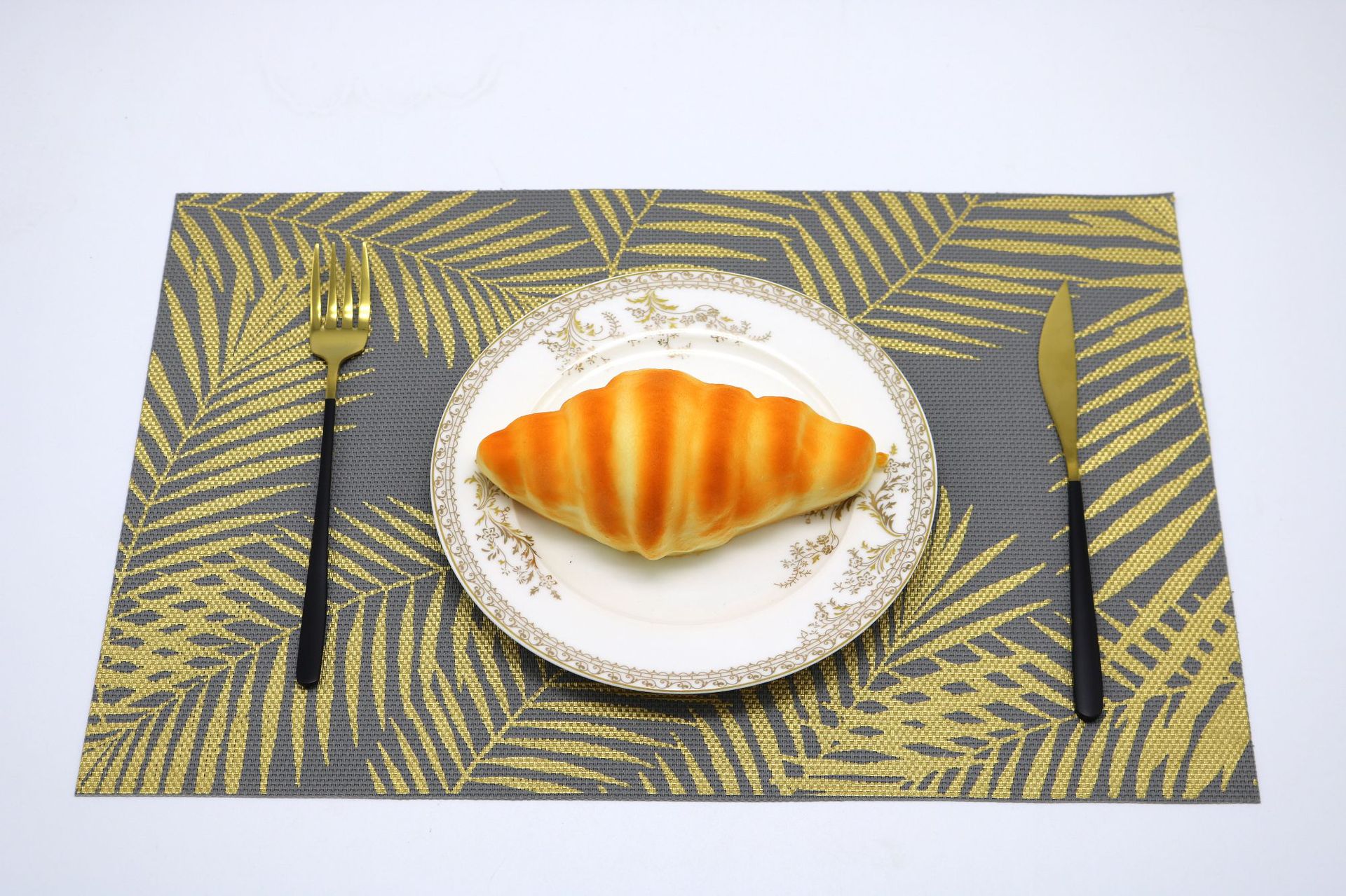 Anti-slip table MATS, bowl MATS, coasters, Western placemats, Teslin PVC placemats, heat insulation pads, heat-resistant and waterproof placemats Specification image